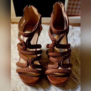 Torrid size 8 wedges